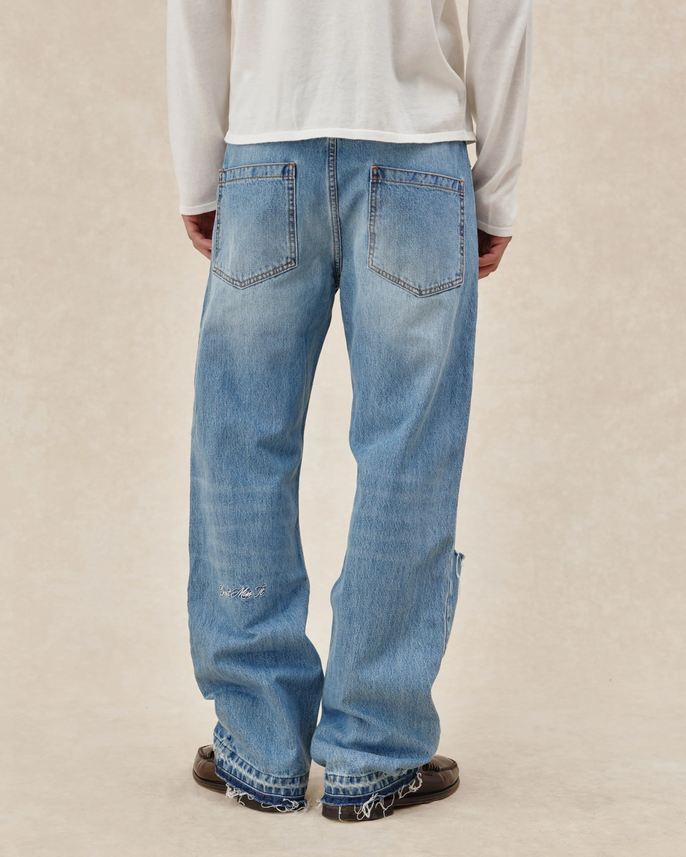 545 Denim 01 Distressed Regular - Image 5